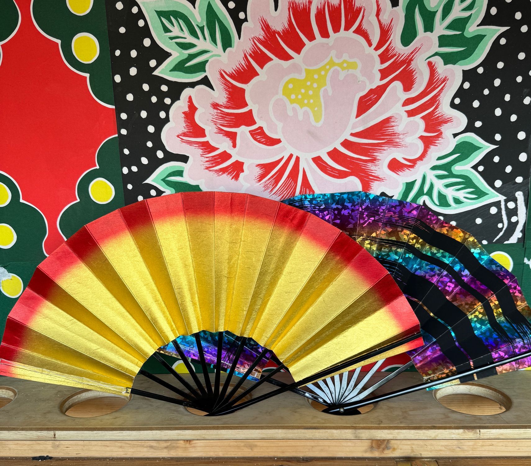青森ねぶた祭りの花形•扇子持ちにご注目！🪭 | 青森びいき