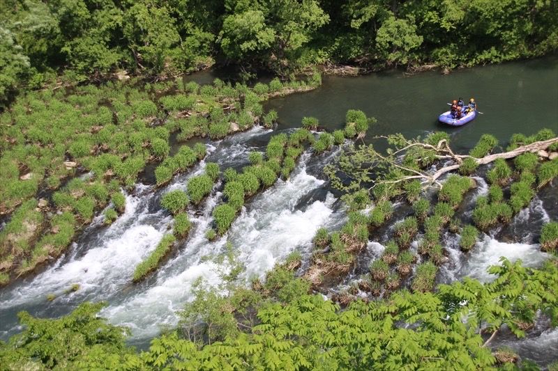 津軽の激流を進む！岩木川でラフティング🚣🌊 | 青森びいき