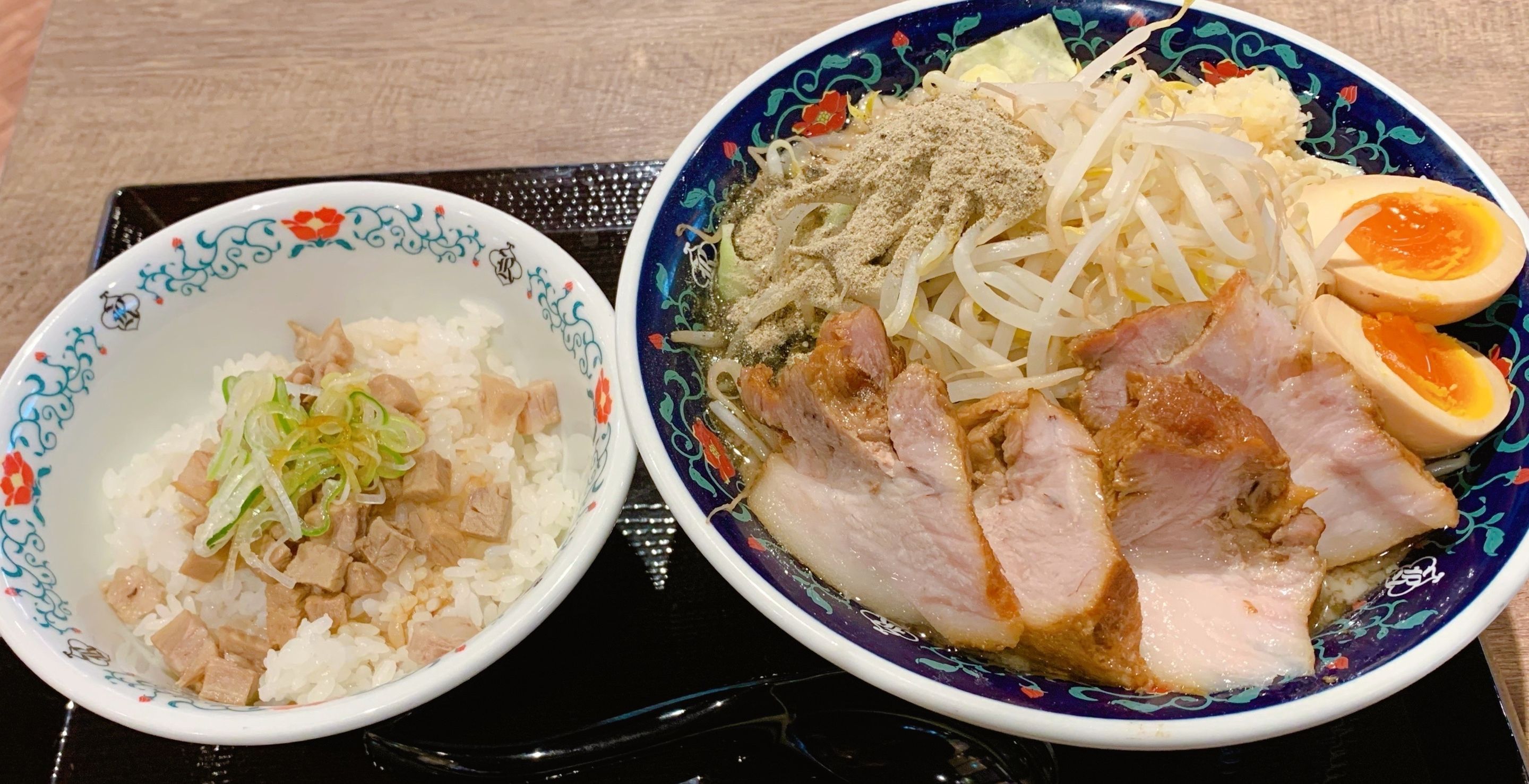 凌駕IDEA 肉マシニボ26 長野県松本市のラーメン屋さん 津軽ラーメン