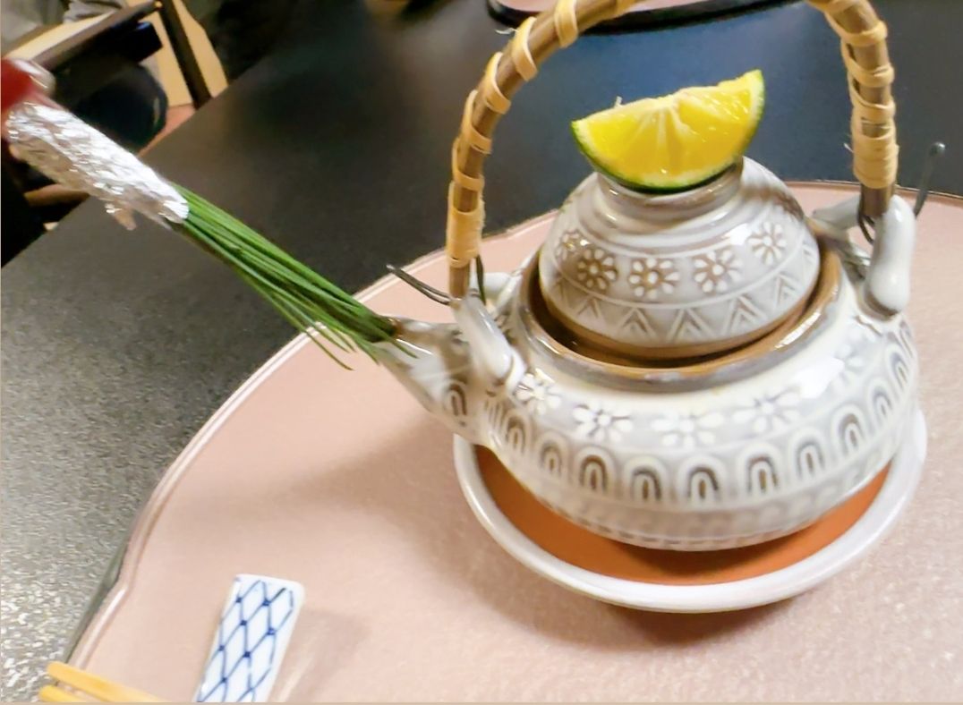 松茸土瓶蒸しの秘密】松の葉のワケ＆ふぐを食べた秋のひととき