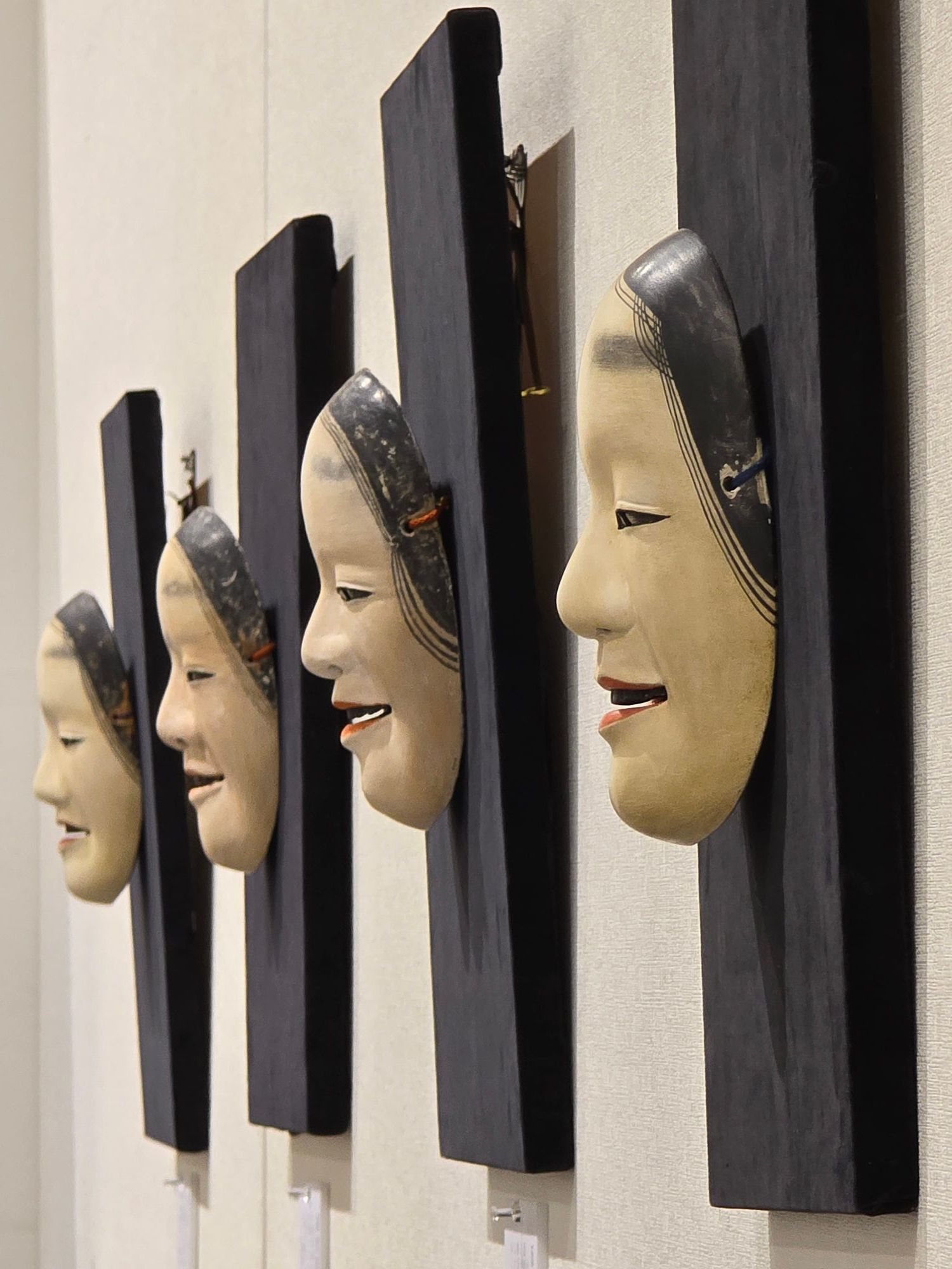 青森市】圧巻の能面美に触れる。櫻庭昭弘能面展示会レポ📝 | 青森びいき