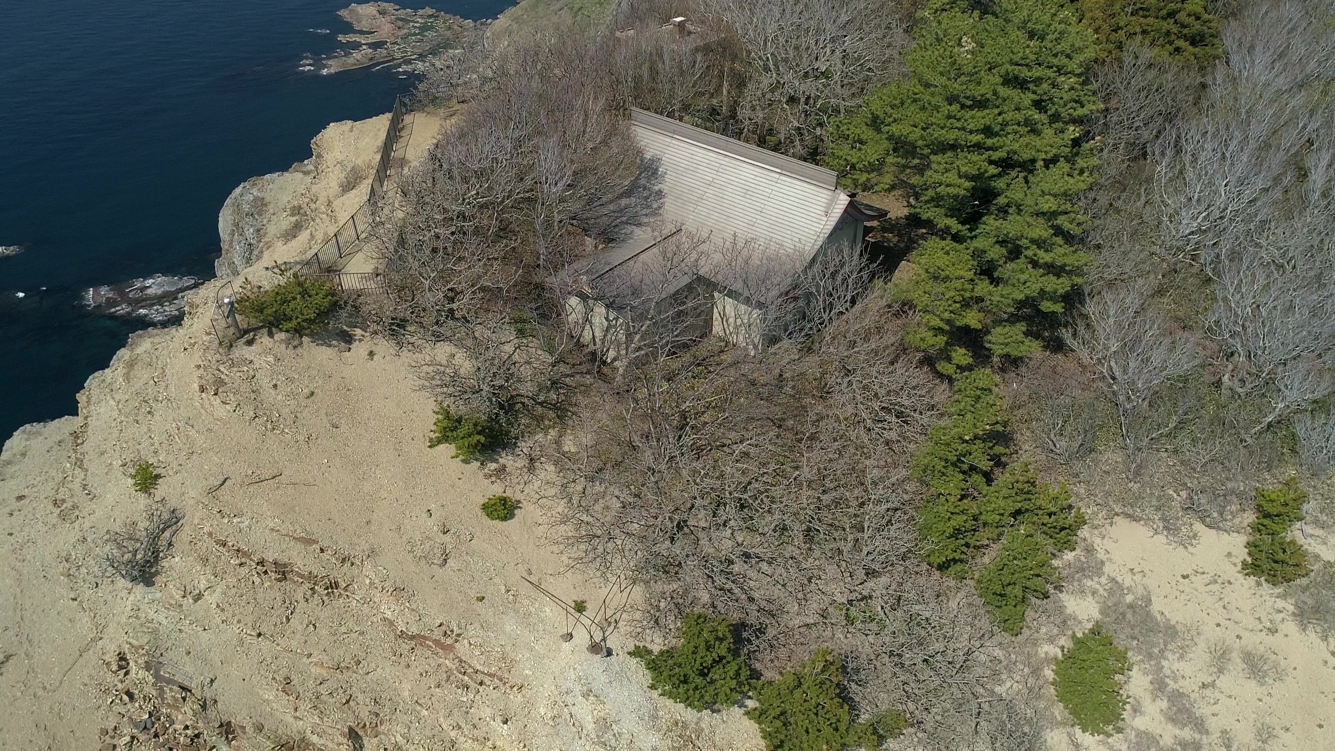 灯台のある岬 茂津多岬灯台 | 北海道Style