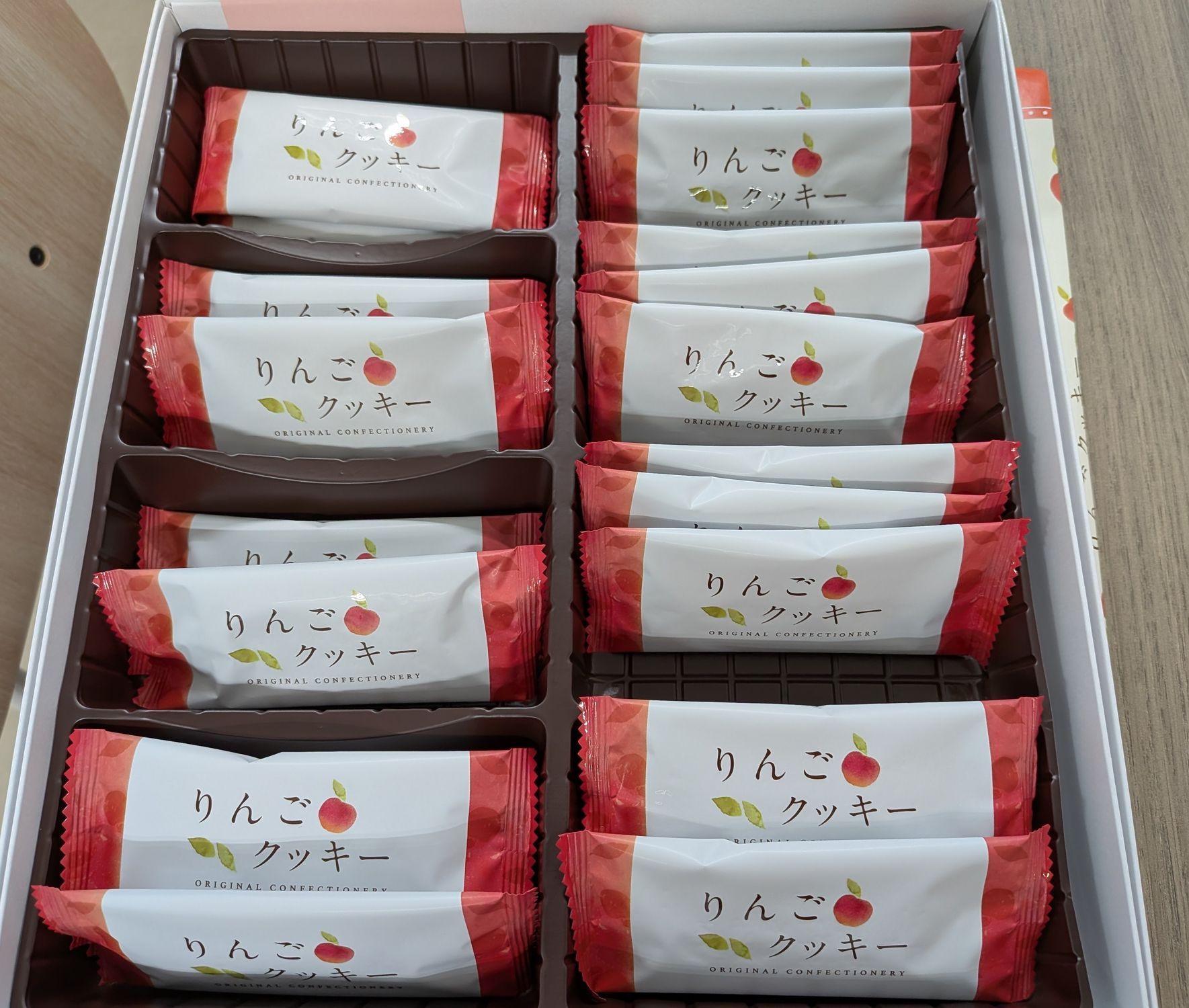 りんごクッキー🍎職場へのお土産 | 青森びいき