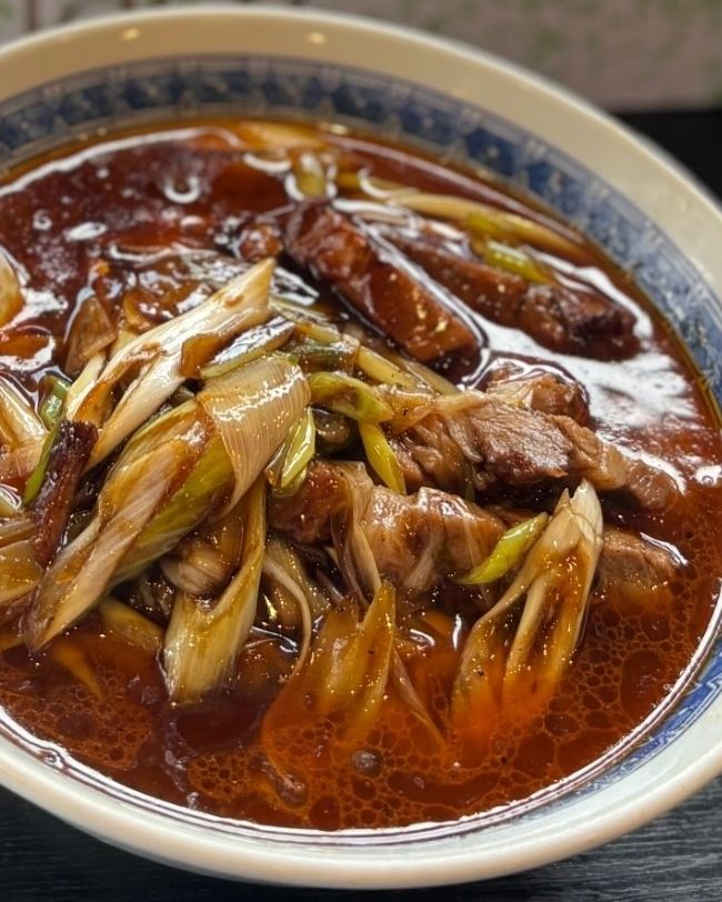 名物ネギラーメン】辛さは“5”派です！みなさんは？アンケートで