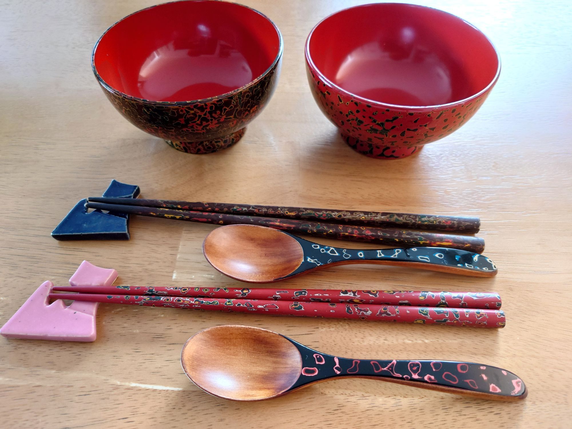 値下げ！津軽塗　蕎麦皿セット　（箸置き、おしぼり置き） 津軽塗の新しい仲間が我が家に！セカストでお得にGET＆お気に入り箸と