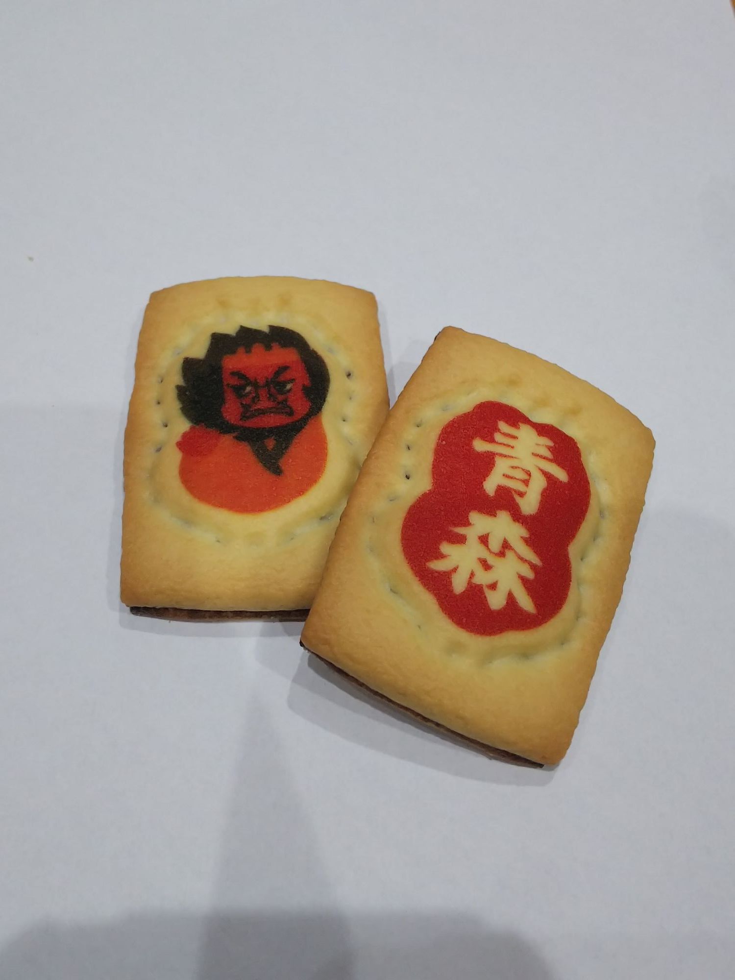 売店商品食べてみた】第31弾 とびだせ青森ねぶた ショコラサンド