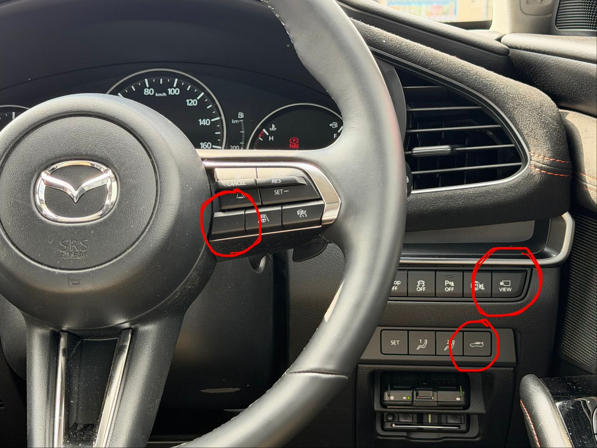 VIEWボタン押そうとしたら、トランクあけちゃった。 | CLUB MAZDA