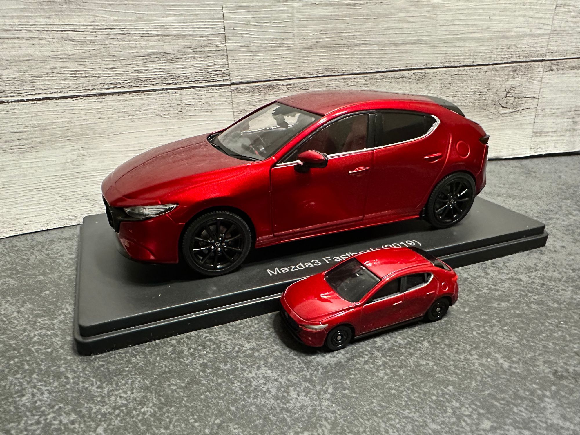 1／24国産名車コレクション　228 Mazda3 FastBact 1／24国産名車コレクション 228 Mazda3 FastBact Amazon.co.jp