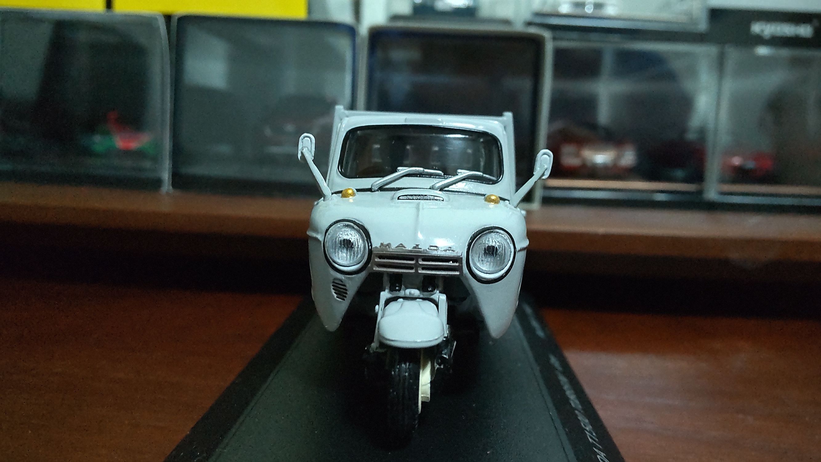3kids-M様 完成品 Amazon | Inno Models 1/64 マツダ RX3 ステーションワゴン 1976 D1GP