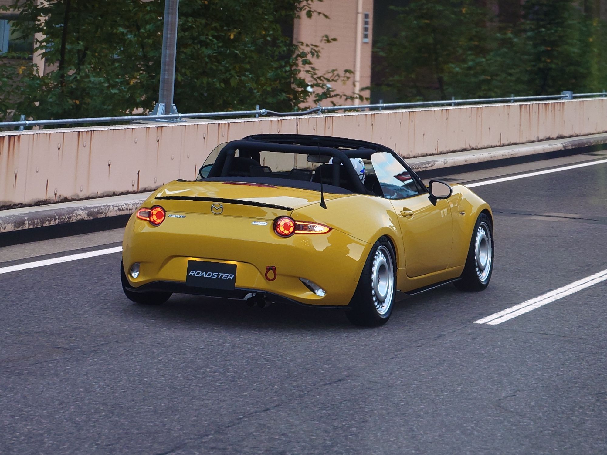 黄色ードスター | CLUB MAZDA COMMUNITY