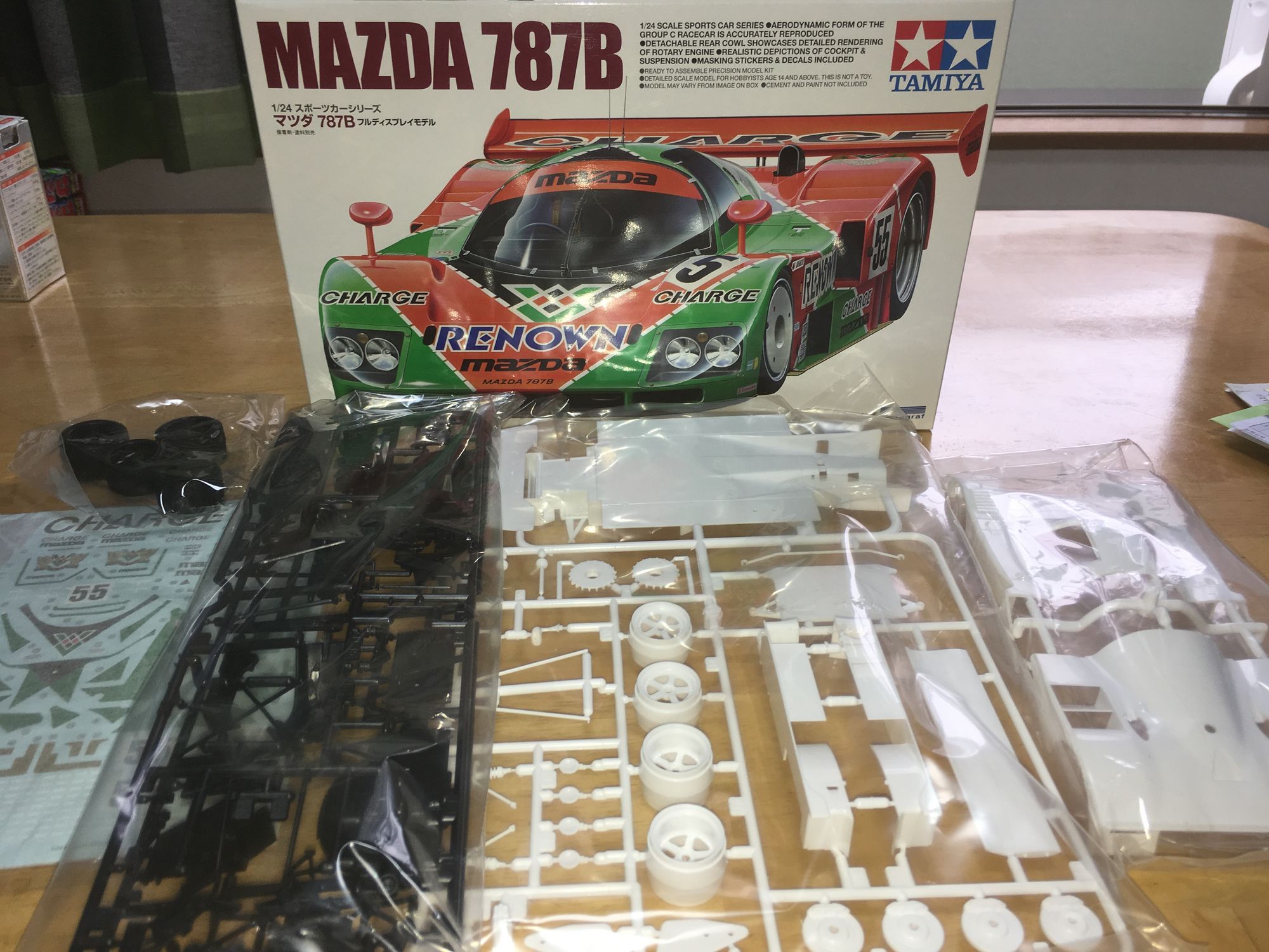 タミヤ　塗装済787bボディ タミヤ（TAMIYA） タミヤアフター/19803551/マツダ787B クリアボディ