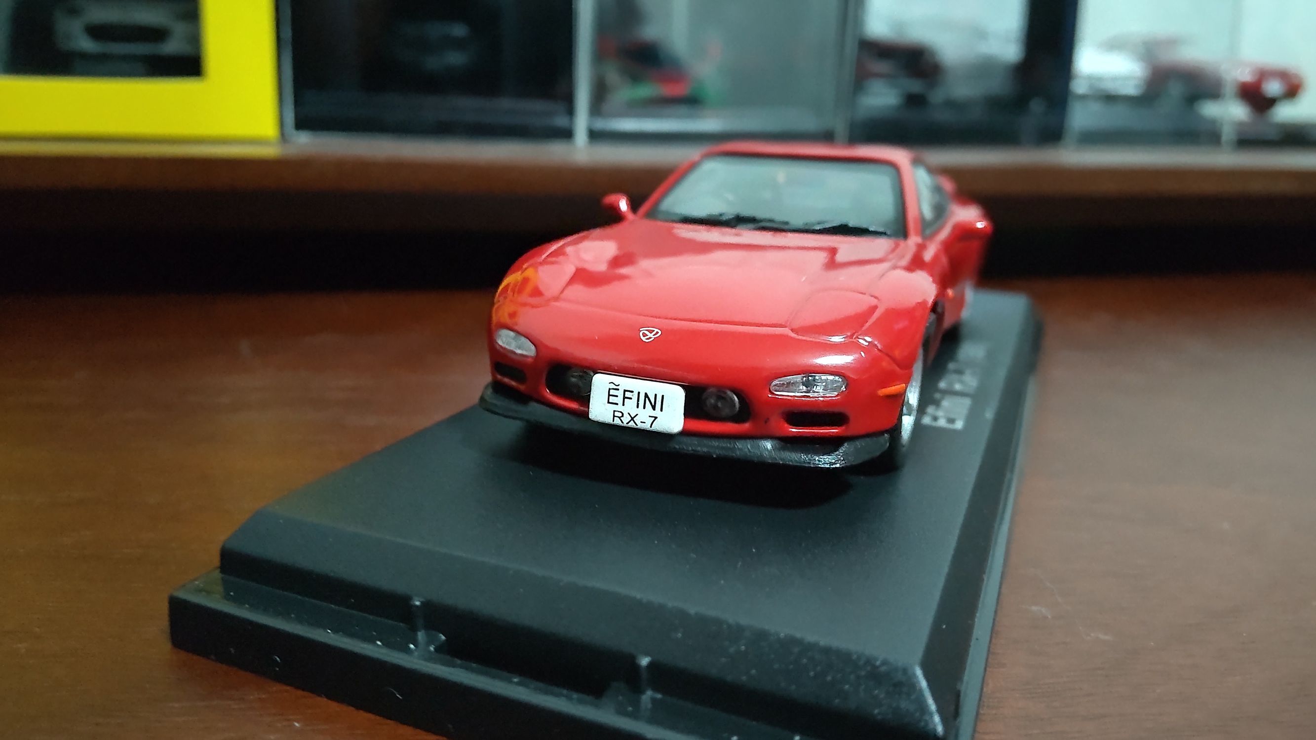 ミニカーで辿る歴史 | CLUB MAZDA COMMUNITY