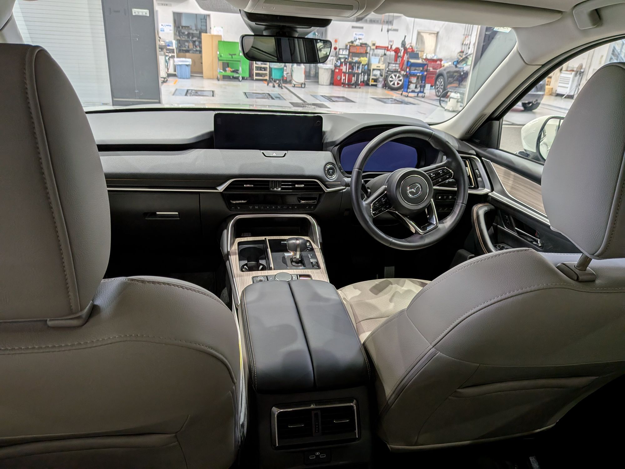 新型CX-80 PHEV長時間試乗記】圧倒的進化の動的質感と静粛性——愛車CX-8