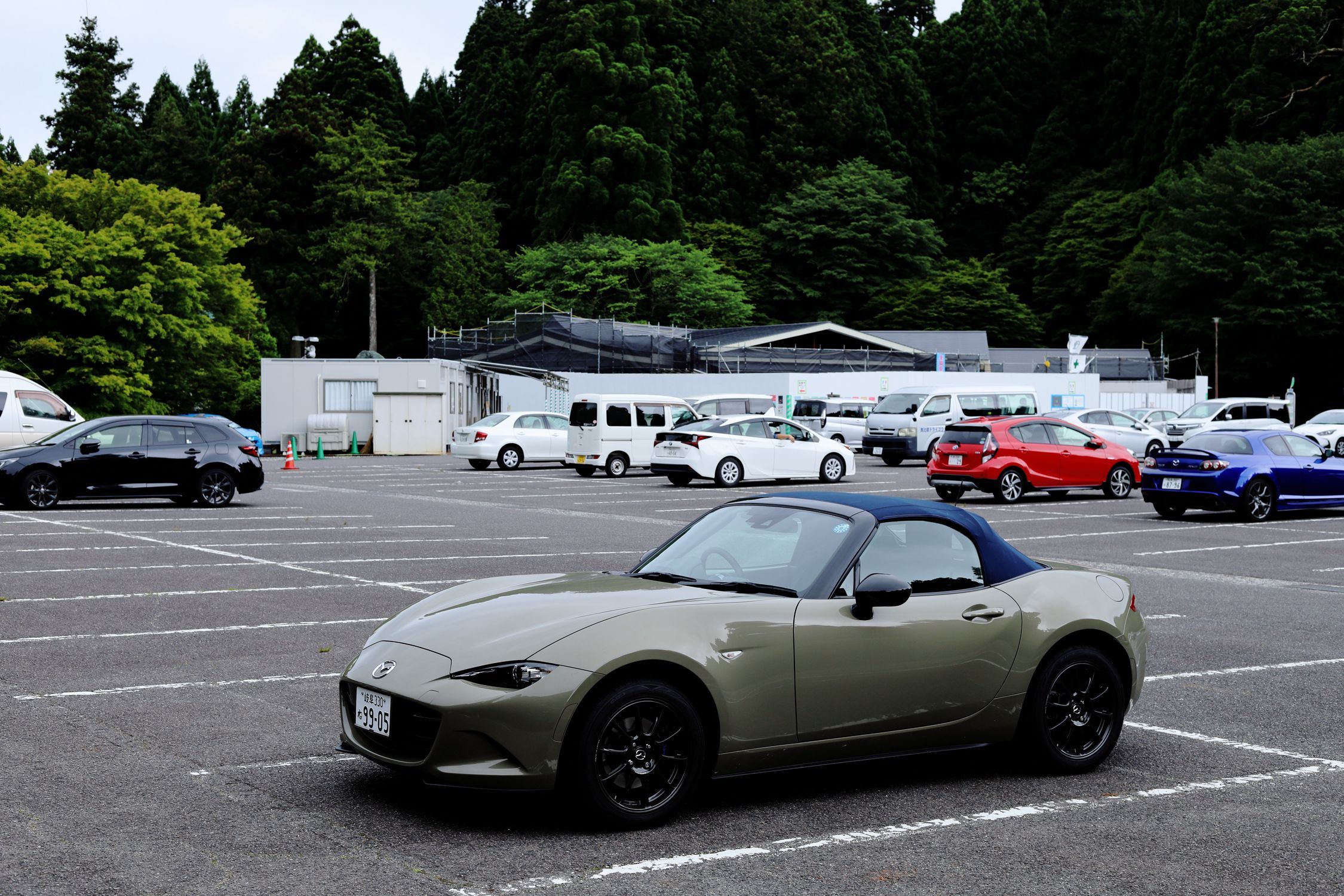 クリーム色 オープンカー 比叡山ドライブウェイ | CLUB MAZDA COMMUNITY