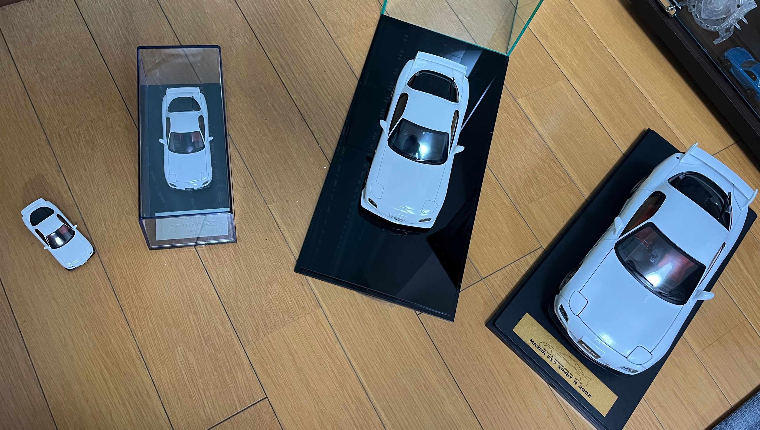 アシェット 1/18サイズミニカー | CLUB MAZDA COMMUNITY