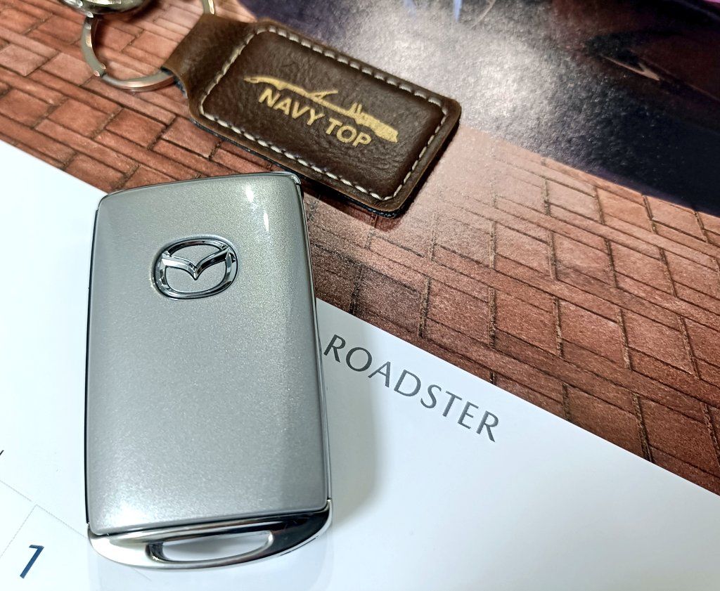 プラチナ×ディープブルーの贅沢仕様に🤣 | CLUB MAZDA COMMUNITY