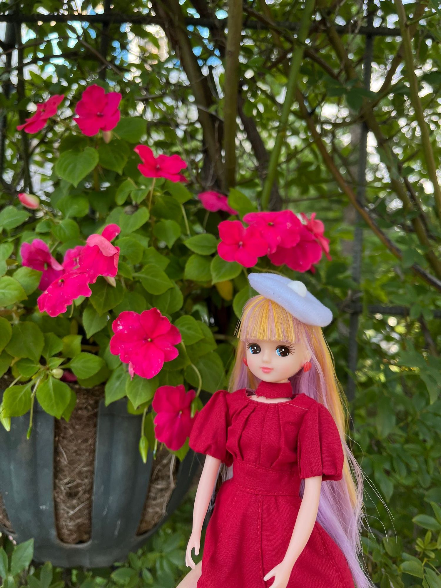 お花とワンピースお揃いの色で素敵✨ | リカちゃんポータル