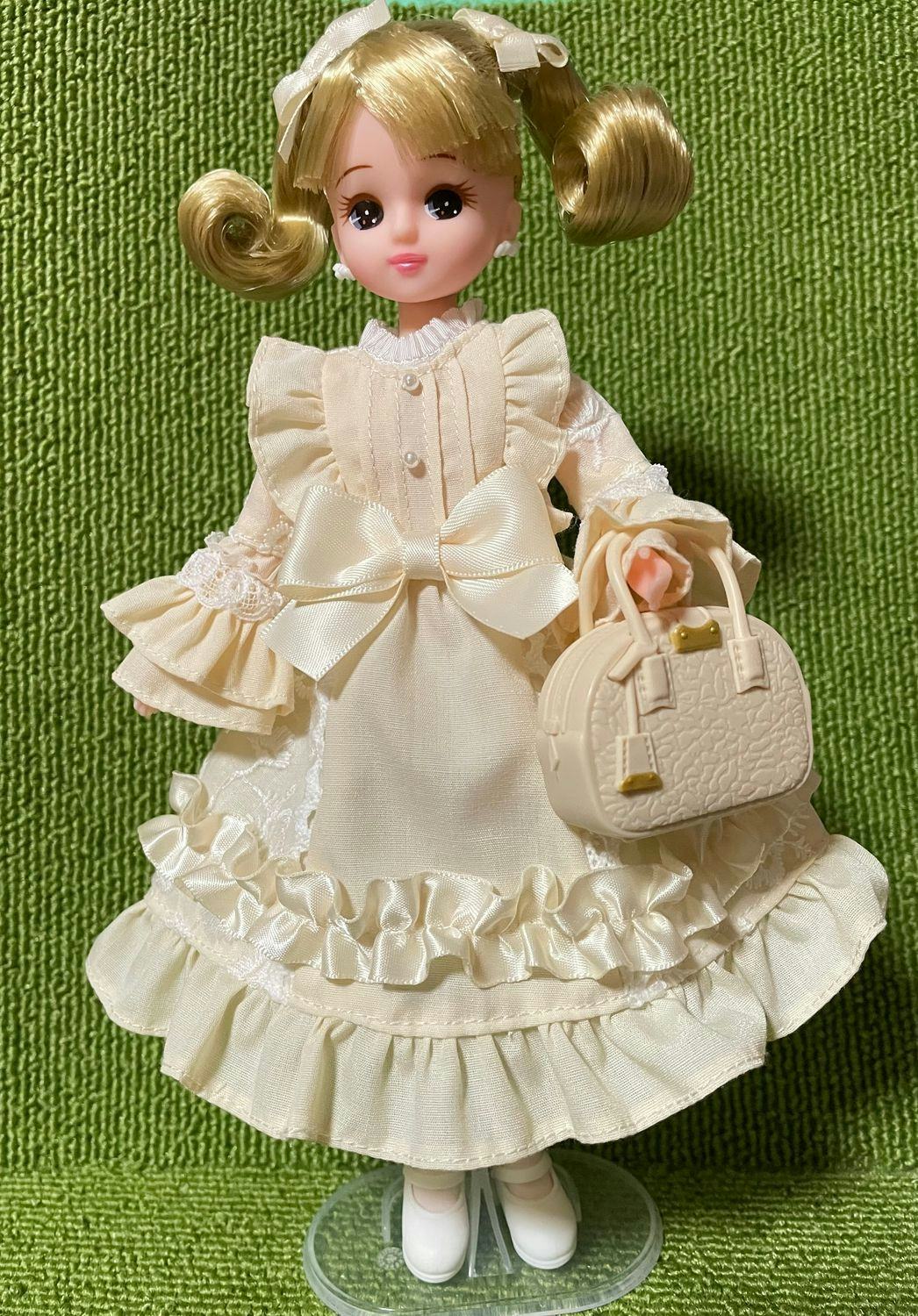 TAKARA TOMY (タカラトミー) リカちゃん人形 株主優待2019年 非売品｜トレファクONLINE 株主優待 2017年限定 リカちゃん人形