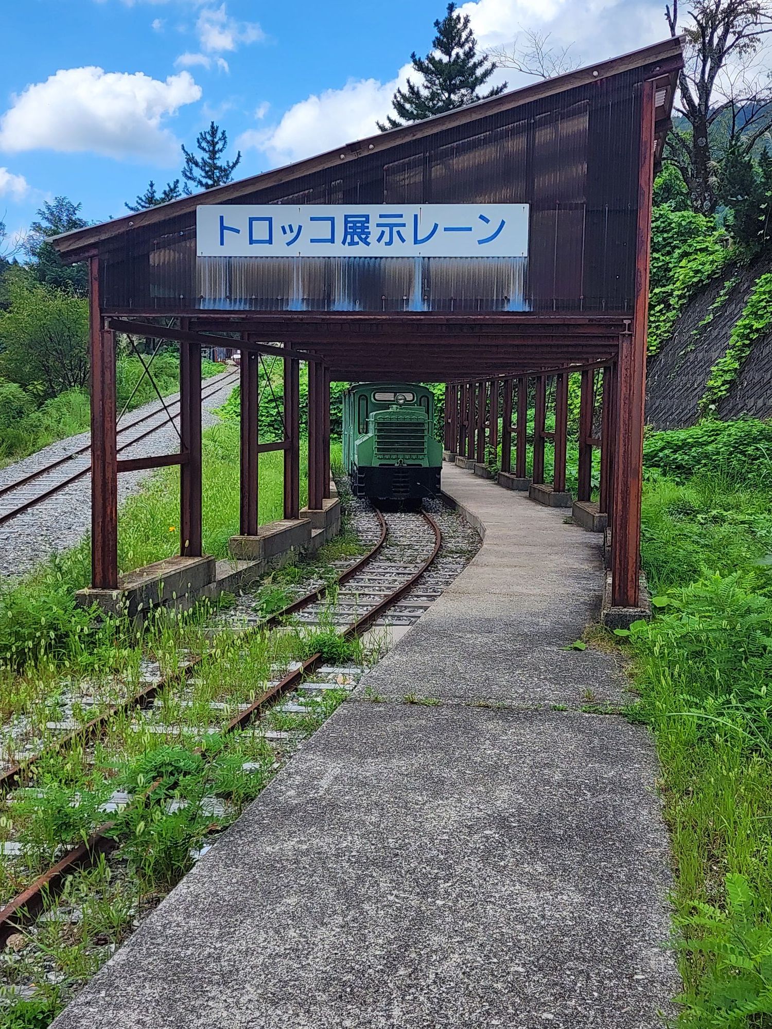 世界一のスイッチバック！立山砂防トロッコとケーブルカーで立山へ