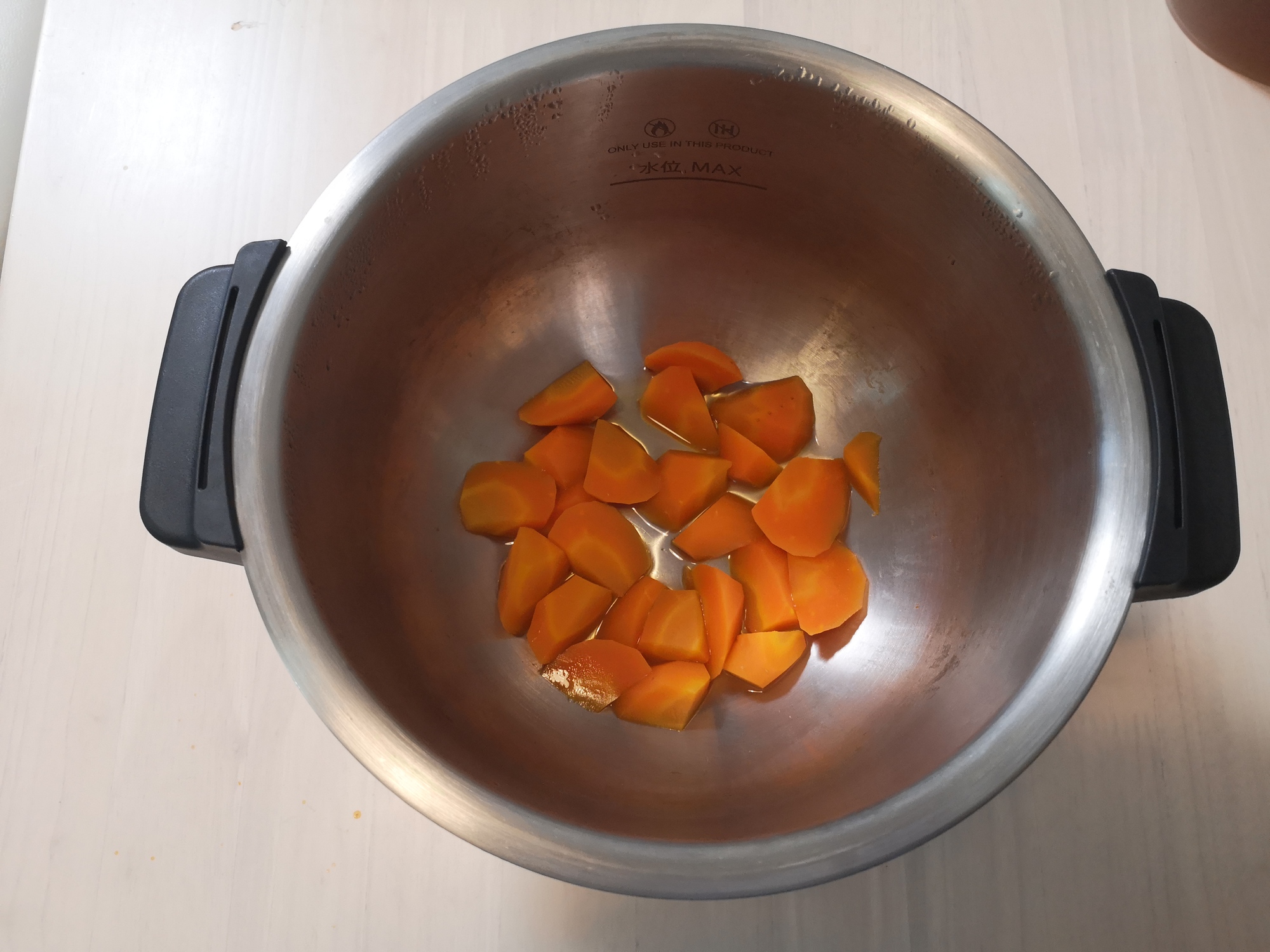 ホットクック部 離乳食初期 にんじんスープ