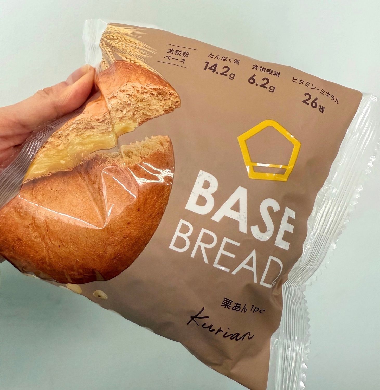 栗あんぱん、覚悟の実食。 | BASE FOOD Labo