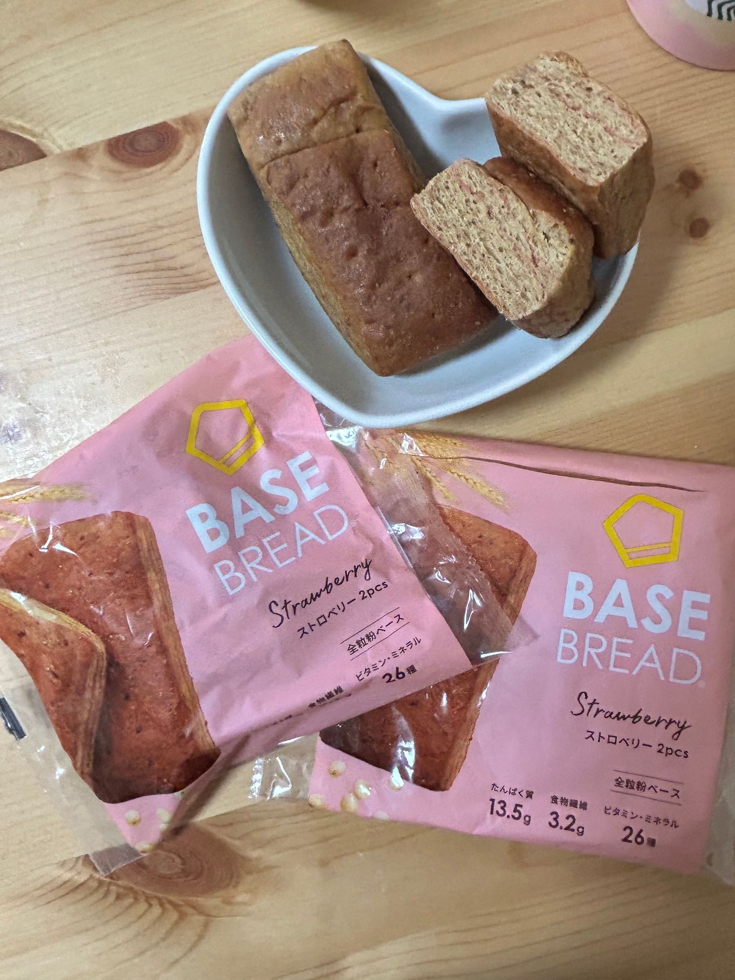 期間限定】「BASE BREAD ストロベリー」2024年11月26日（火）新